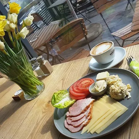 モーテル Es8bar Lozina